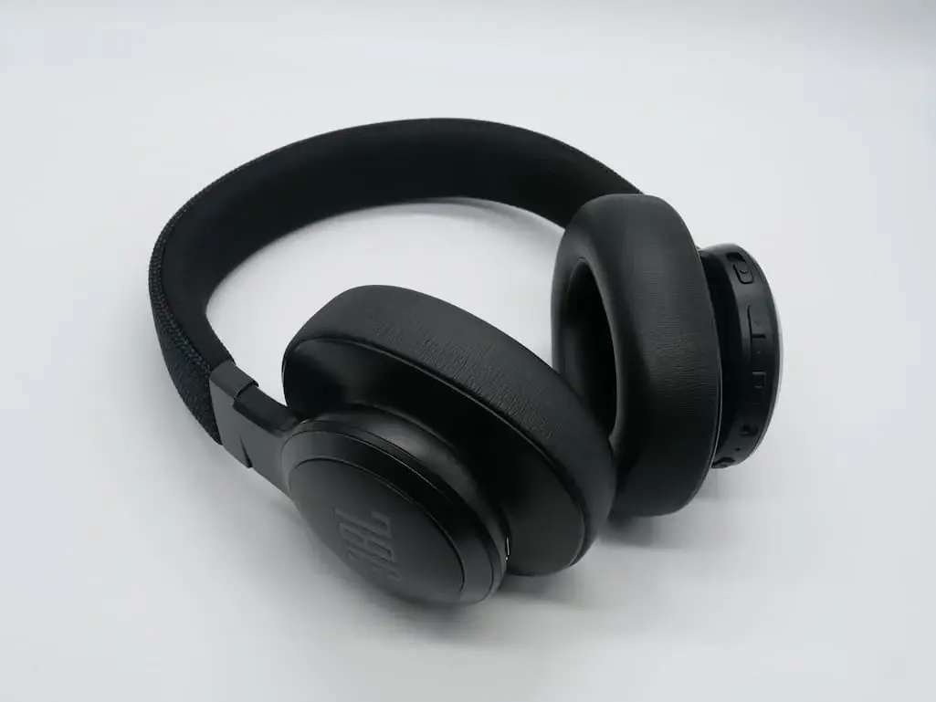 JBL Live 660NC